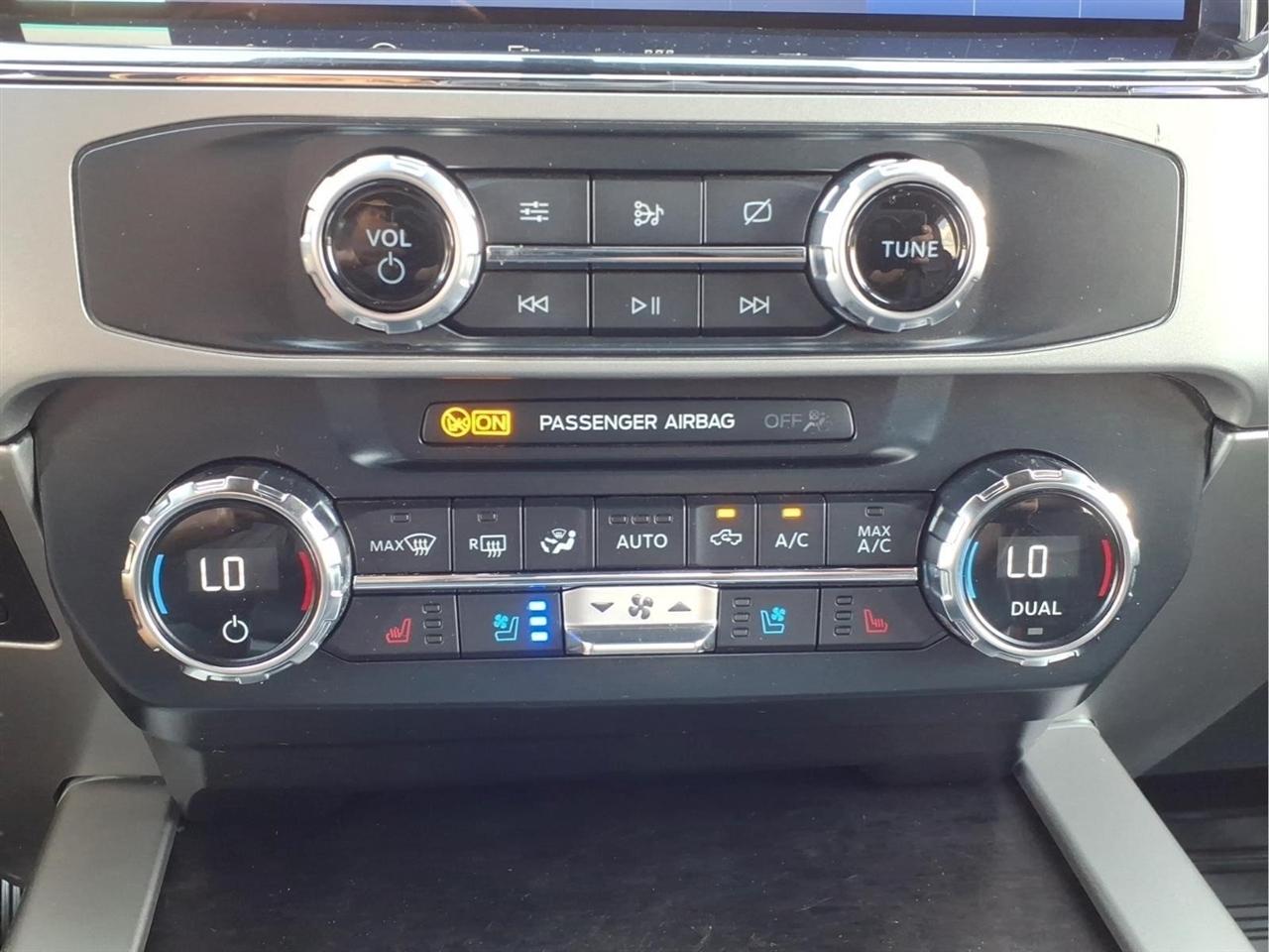 Ford Super Duty F-250 SRW Lariat 4WD SuperCab 8' Box 2022