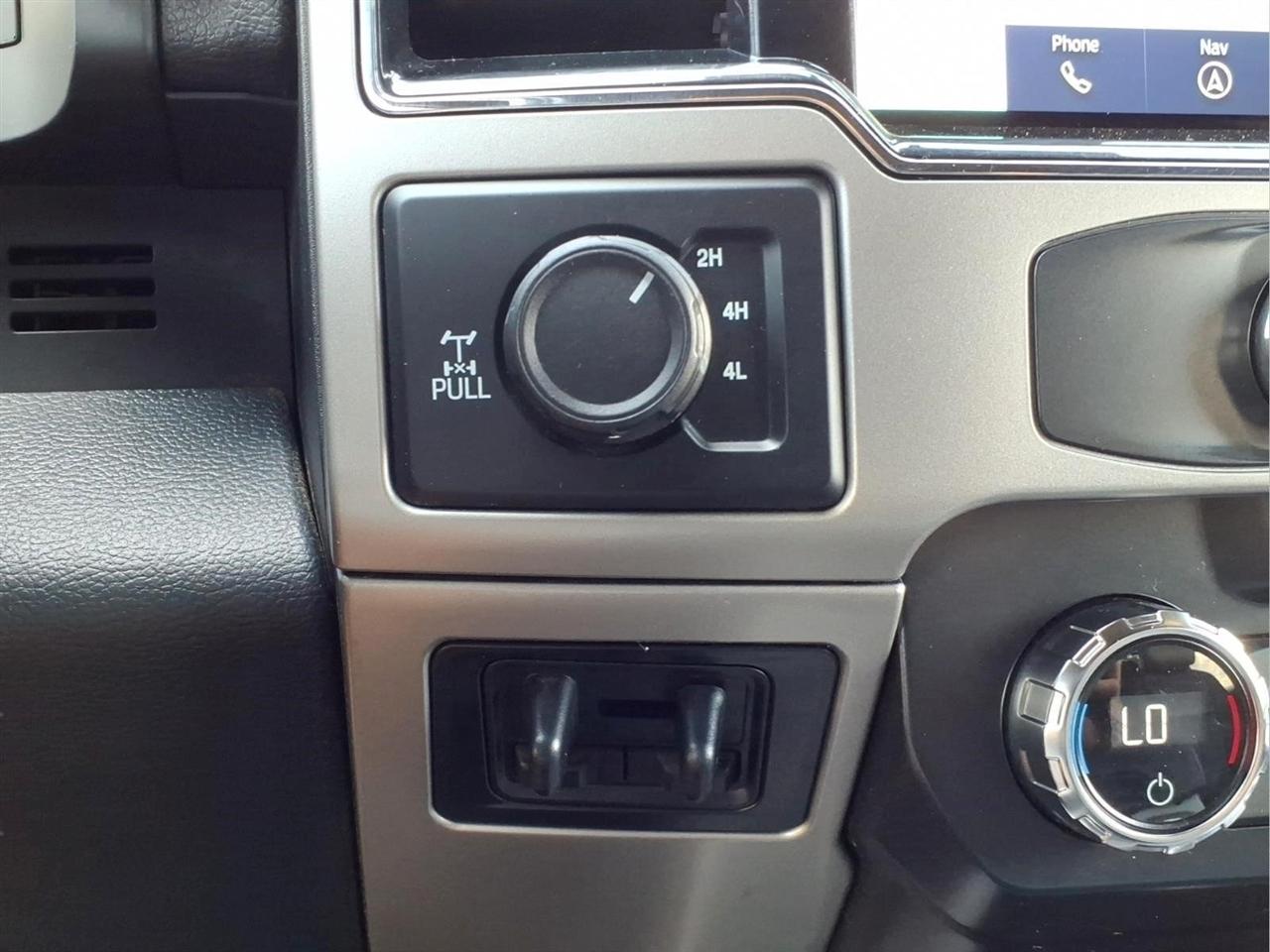 Ford Super Duty F-250 SRW Lariat 4WD SuperCab 8' Box 2022
