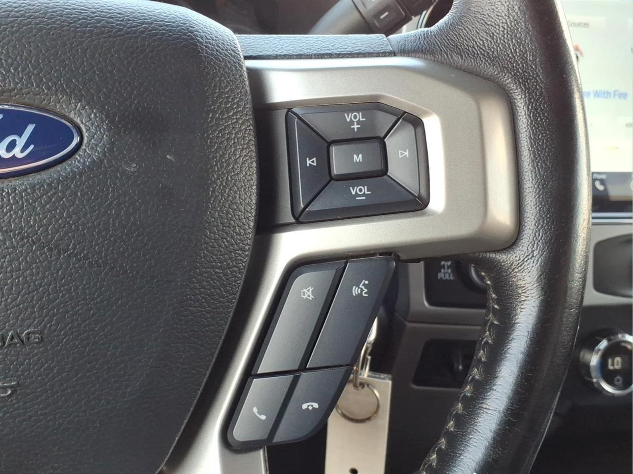 Ford Super Duty F-250 SRW Lariat 4WD SuperCab 8' Box 2022