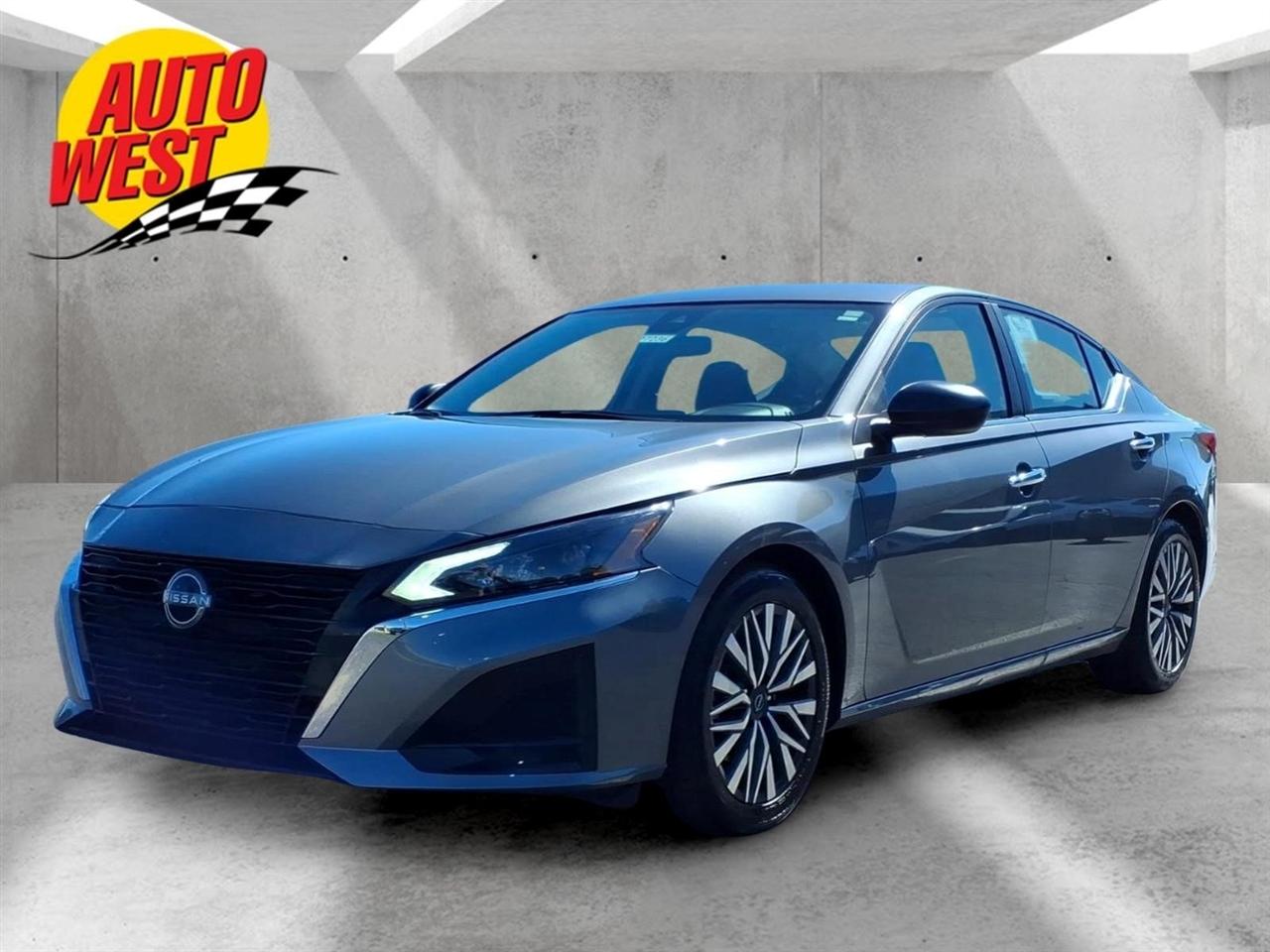 2025 Nissan Altima SV FWD