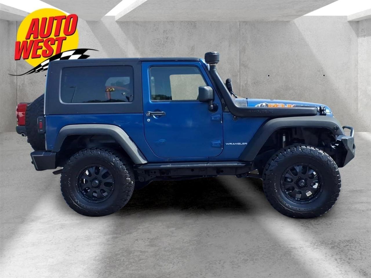 Jeep Wrangler 4WD 2dr Mountain 2010