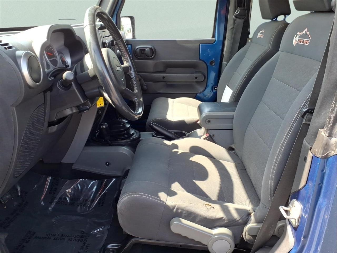 Jeep Wrangler 4WD 2dr Mountain 2010
