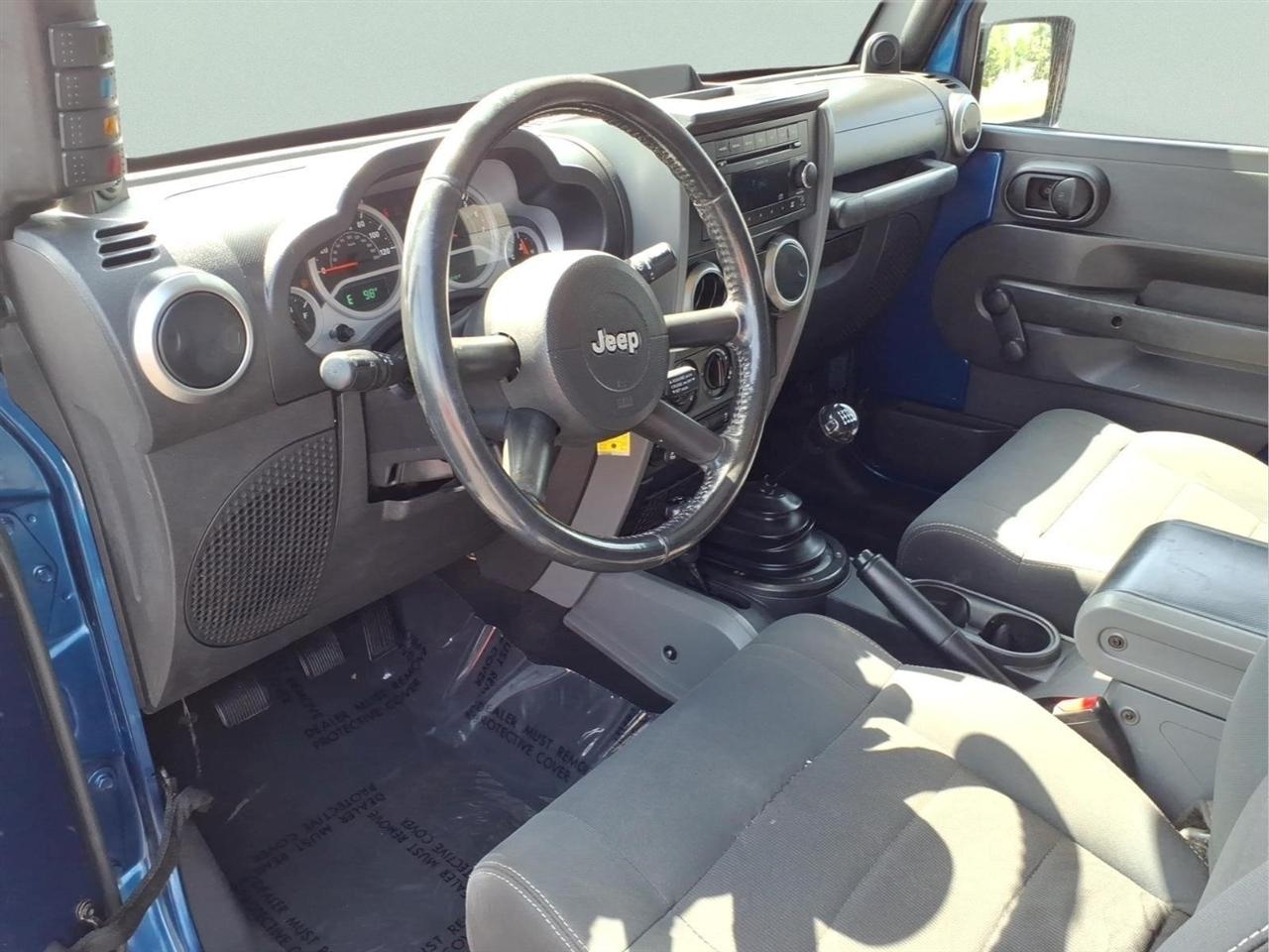 Jeep Wrangler 4WD 2dr Mountain 2010