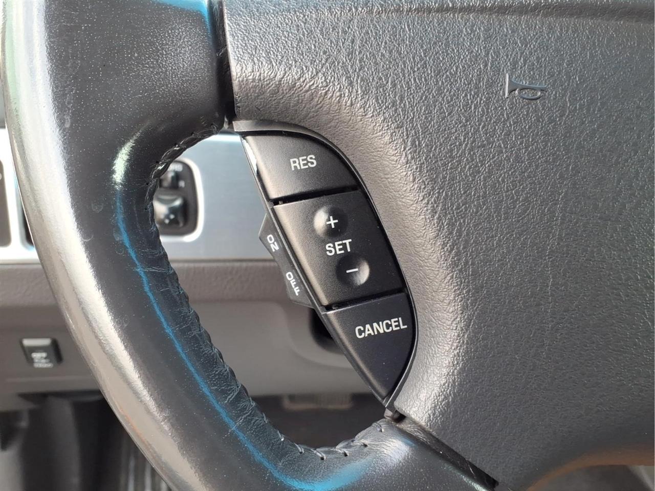 2002 Ford Thunderbird Premium - Photo 24