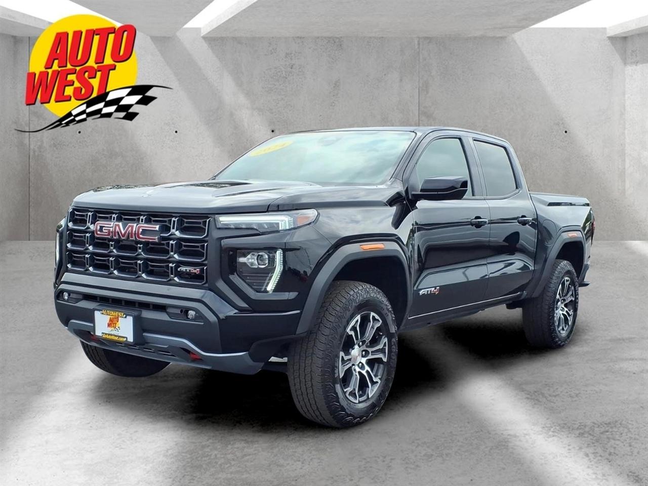 2024 GMC Canyon 4WD Crew Cab AT4