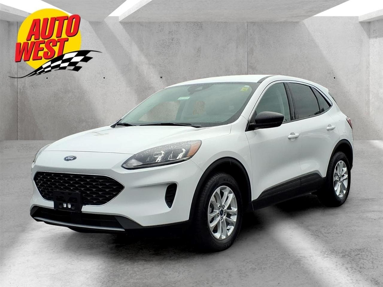  2022 Ford Escape Hybrid SE AWD   
