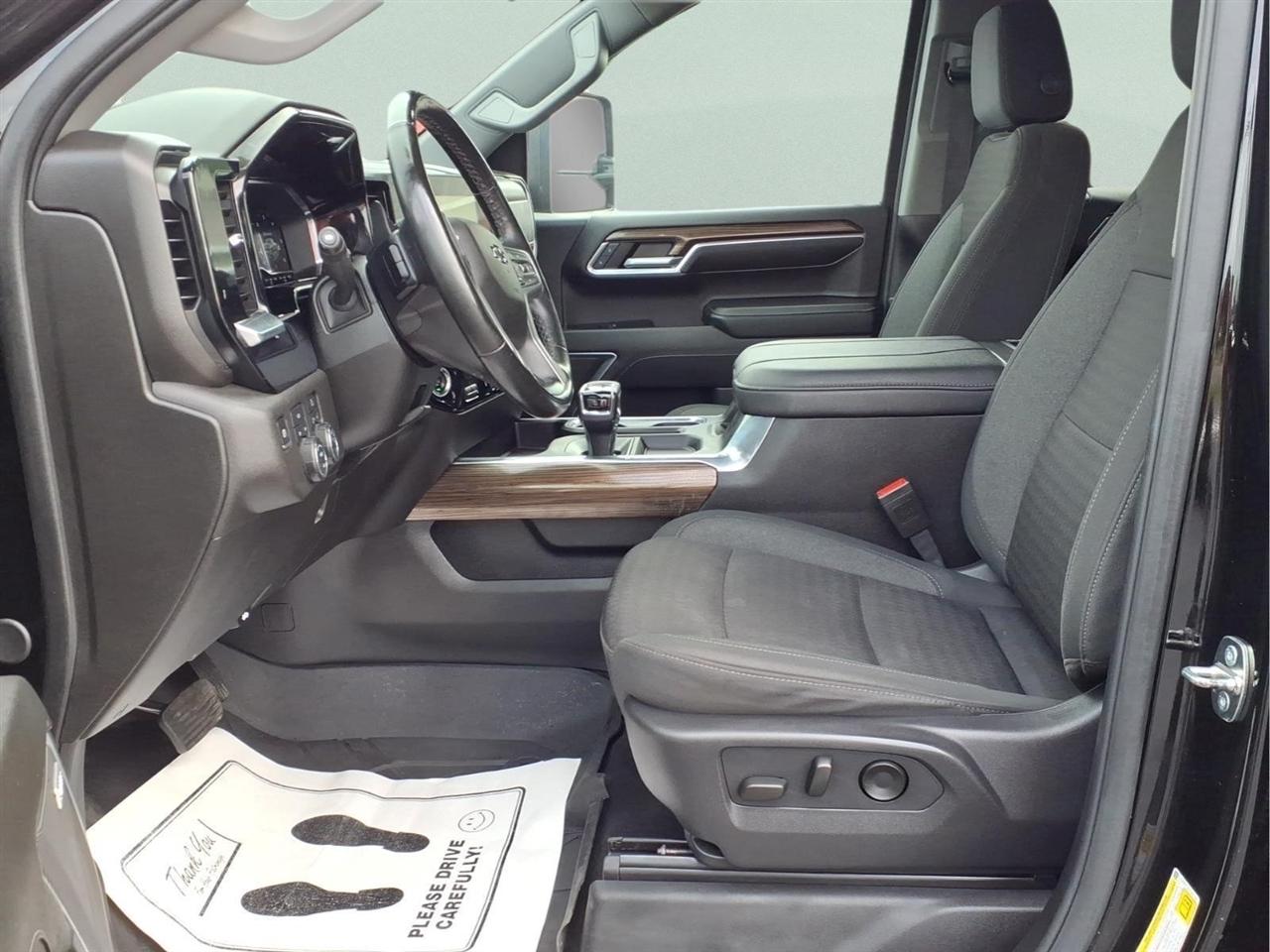Chevrolet Silverado 1500 4WD Crew Cab 157" RST 2024