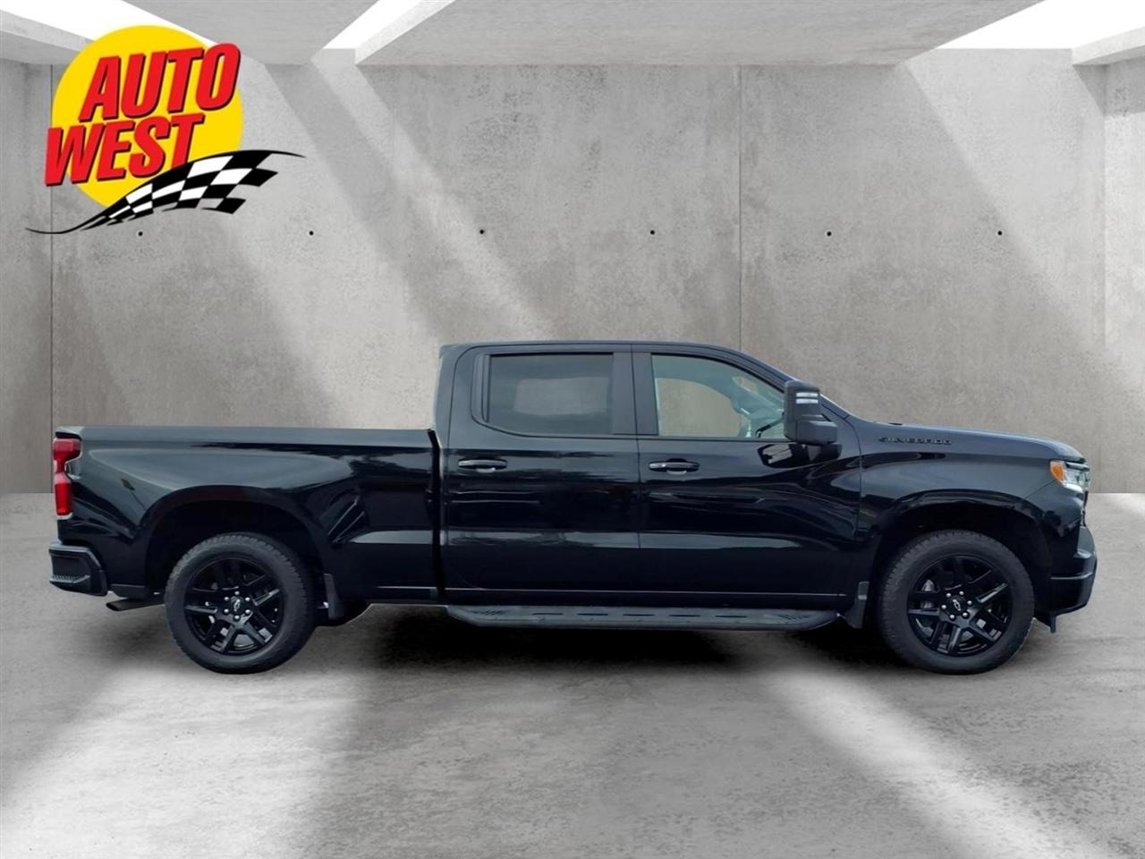 Chevrolet Silverado 1500 4WD Crew Cab 157" RST 2024