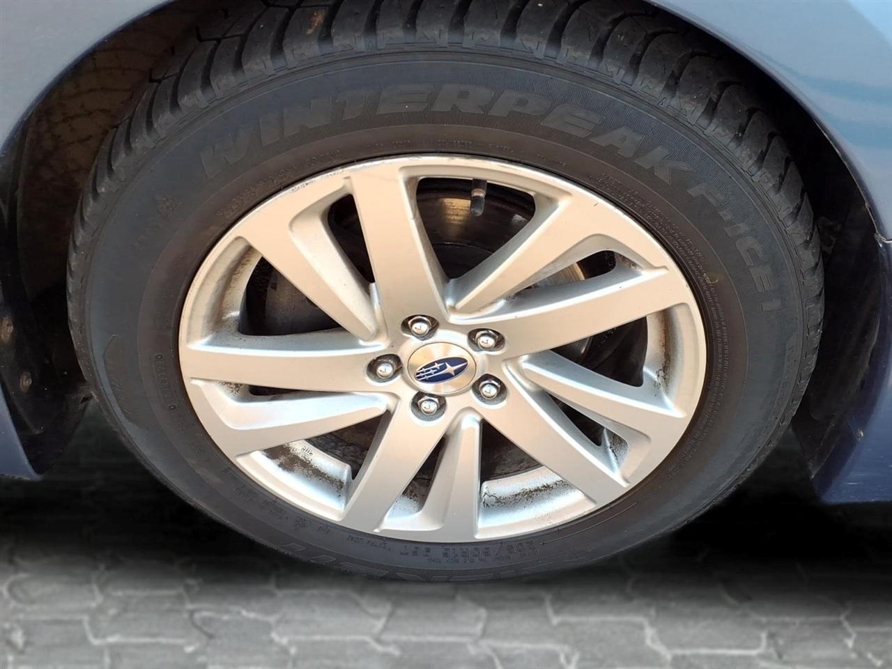 Subaru Impreza Wagon 5dr CVT 2.0i Premium 2015