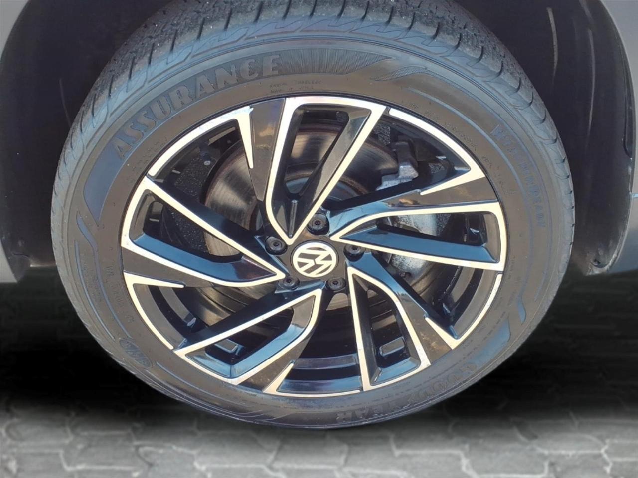 Volkswagen Taos SE 4Motion 2024