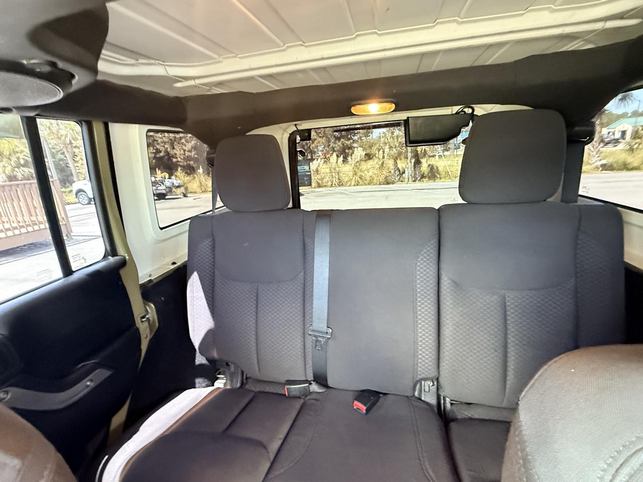 2013 Jeep Wrangler Unlimited Sport - Photo 15