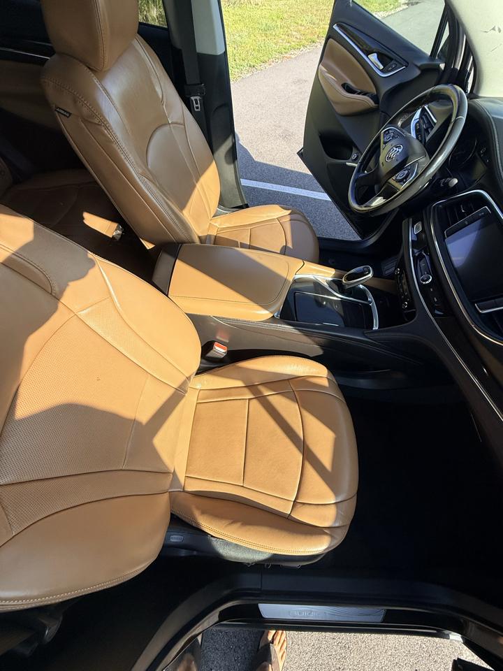 2018 Buick Enclave Essence - Photo 11