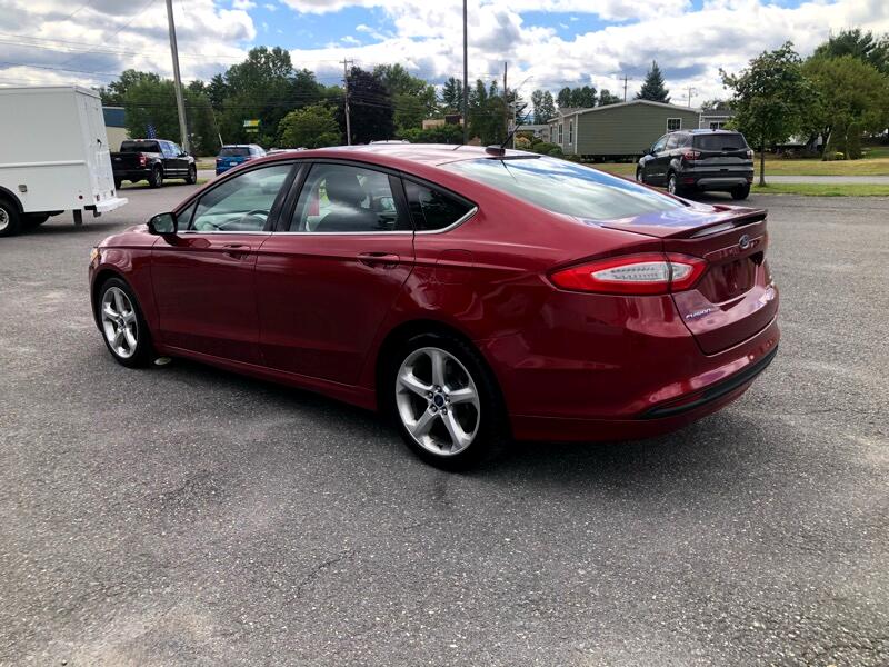 Ford Fusion SE 2015