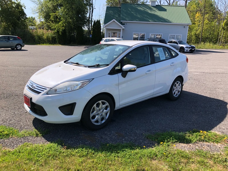 2013 Ford Fiesta SE