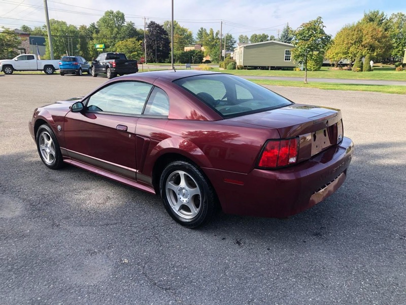 Ford Mustang Deluxe Convertible 2002