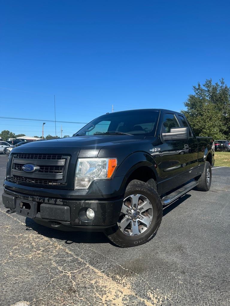 2013 Ford F-150 XL SuperCab 8-ft. Bed 4WD