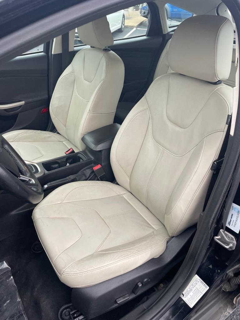 Ford Focus Titanium Hatch 2016