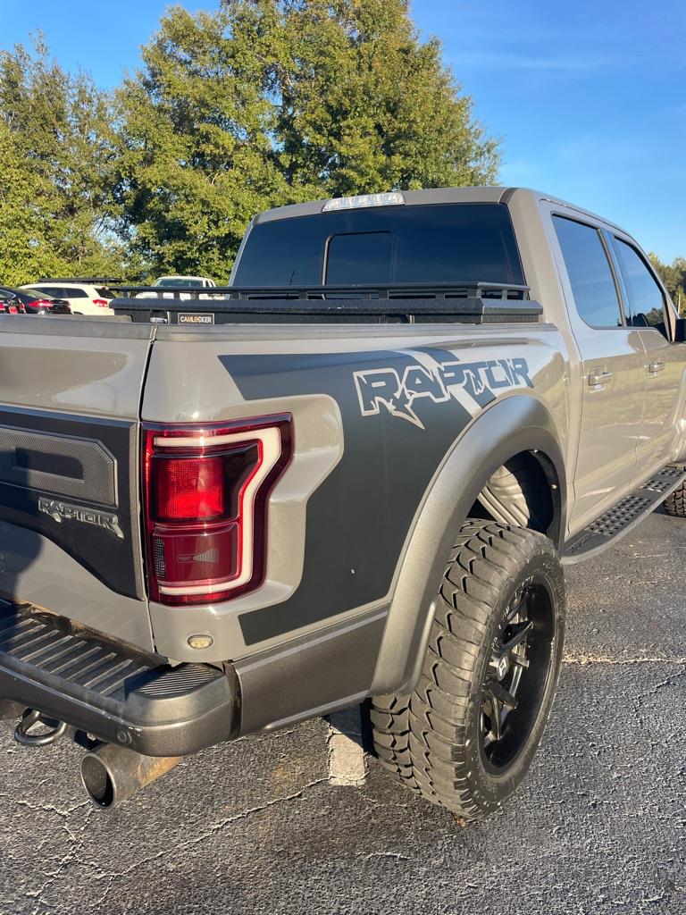 Ford F-150 Raptor SuperCrew 4WD 2018