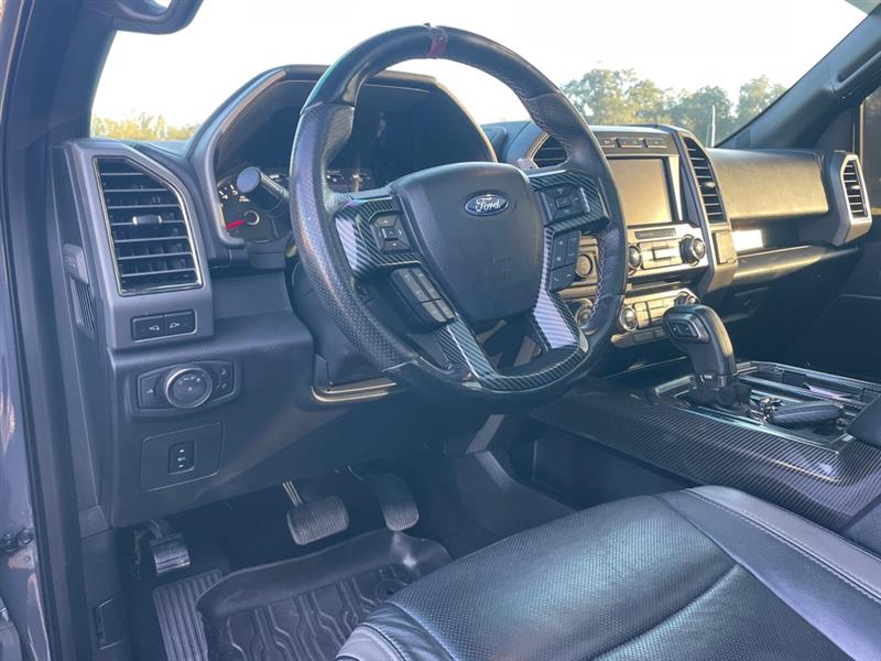 Ford F-150 Raptor SuperCrew 4WD 2018