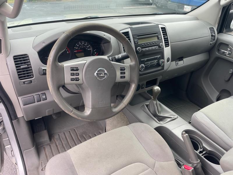 Nissan Frontier S King Cab I4 5MT 2WD 2016