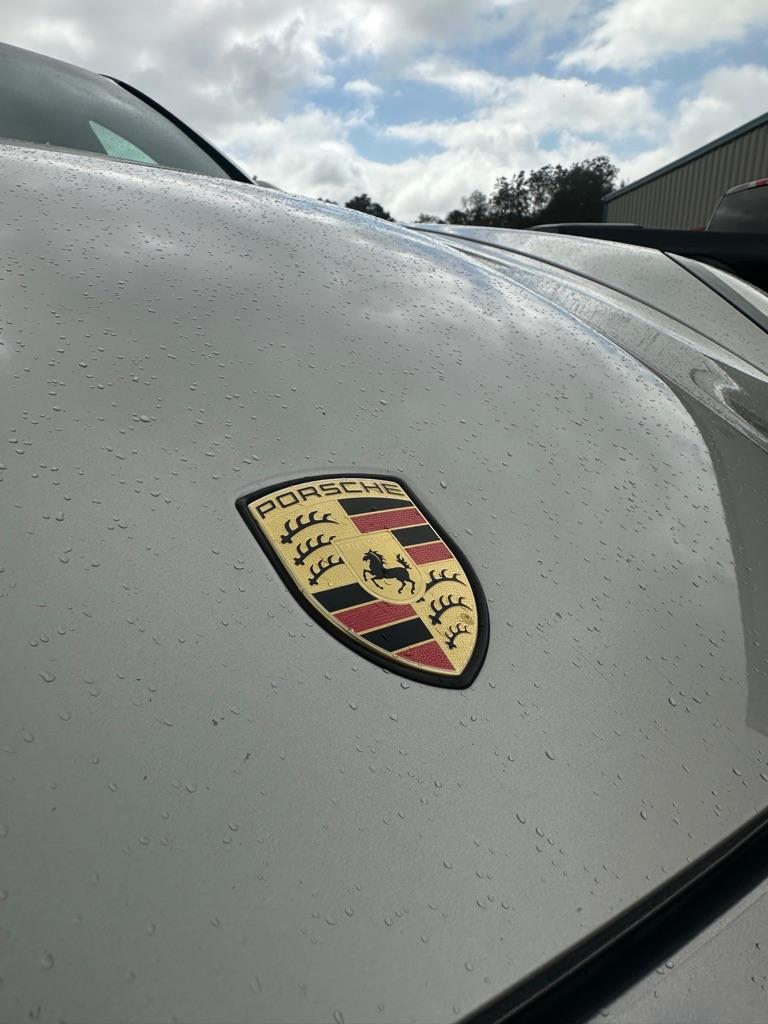 2011 Porsche Panamera 4 photo 3