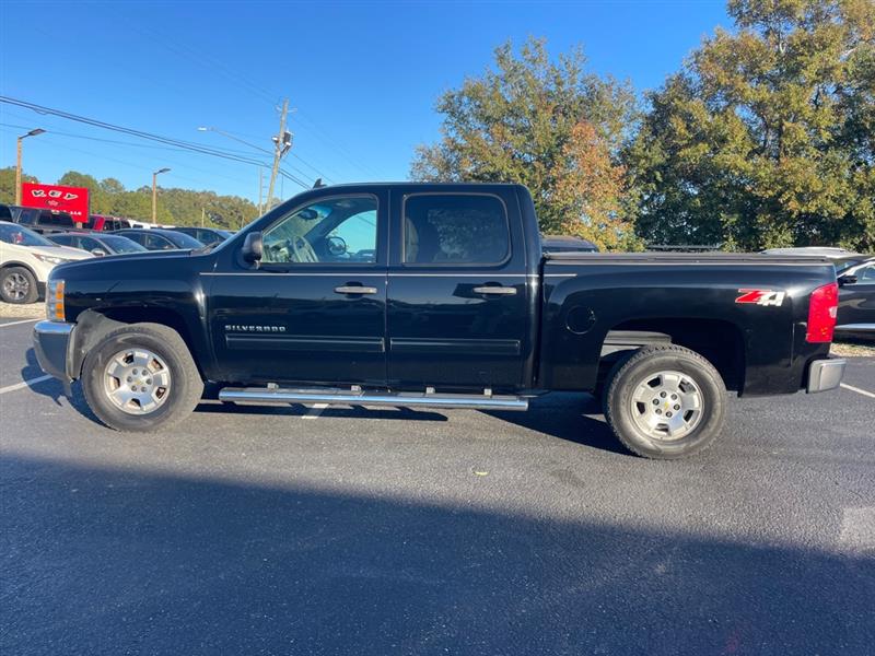 2013 Chevrolet Silverado 1500 LT photo 2
