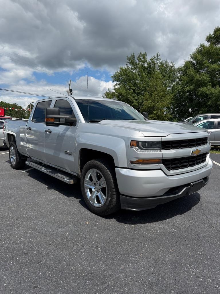 2018 Chevrolet Silverado 1500 Custom Crew Cab 4WD