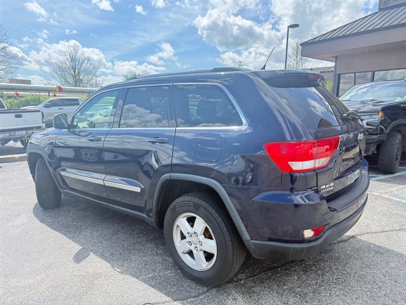 Jeep Grand Cherokee Laredo 4WD 2012