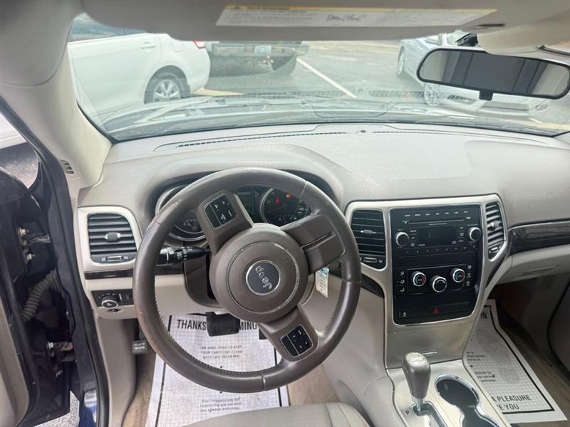 Jeep Grand Cherokee Laredo 4WD 2012