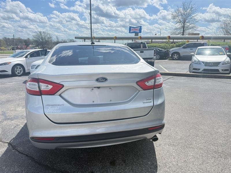 Ford Fusion SE 2016