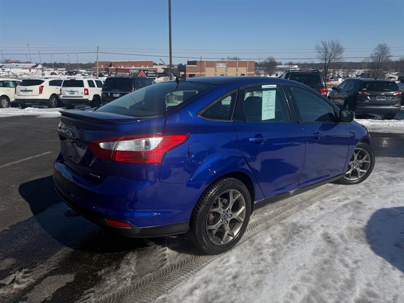 Ford Focus SE Sedan 2013