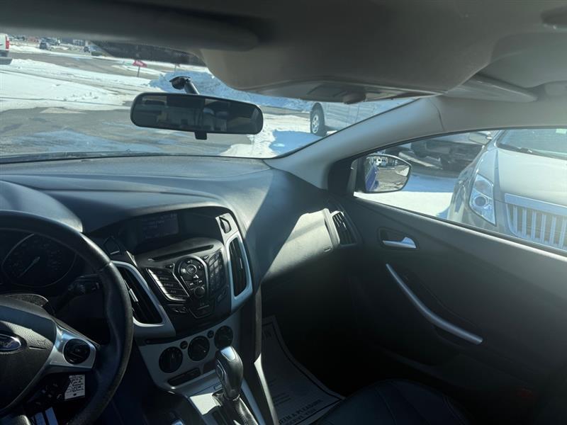 Ford Focus SE Sedan 2013