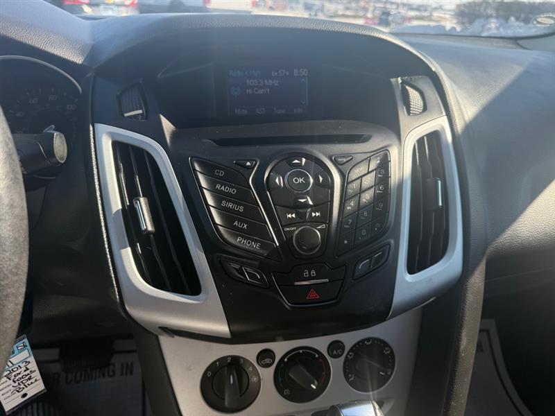 Ford Focus SE Sedan 2013