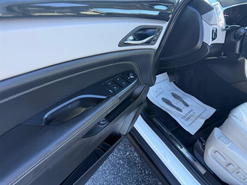 Cadillac SRX Luxury Collection 2013