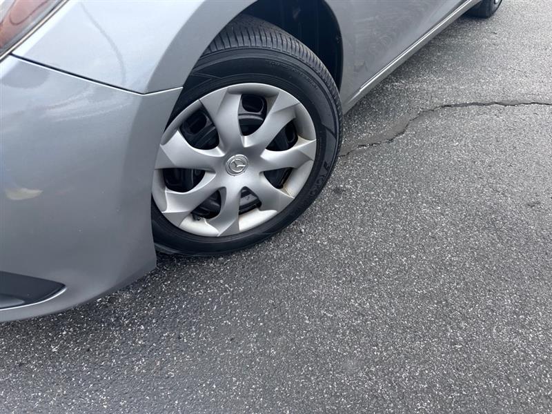 Mazda MAZDA3 i SV AT 4-Door 2014