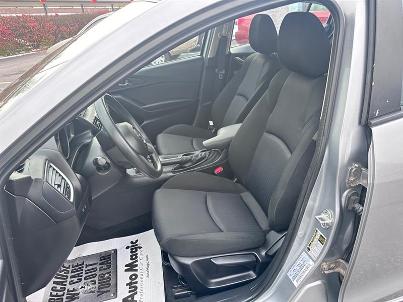 Mazda MAZDA3 i SV AT 4-Door 2014