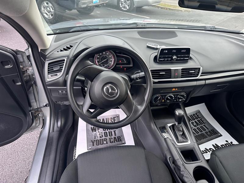 Mazda MAZDA3 i SV AT 4-Door 2014