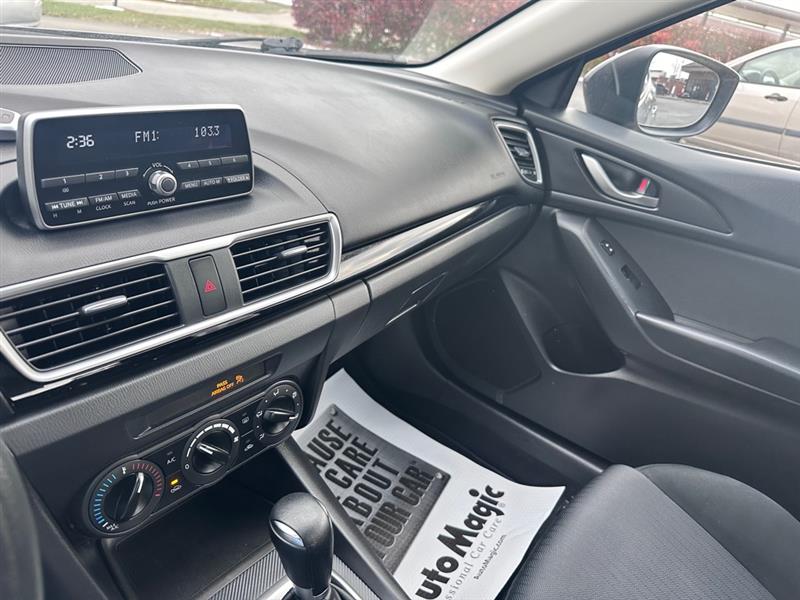 Mazda MAZDA3 i SV AT 4-Door 2014