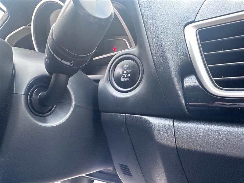 Mazda MAZDA3 i SV AT 4-Door 2014