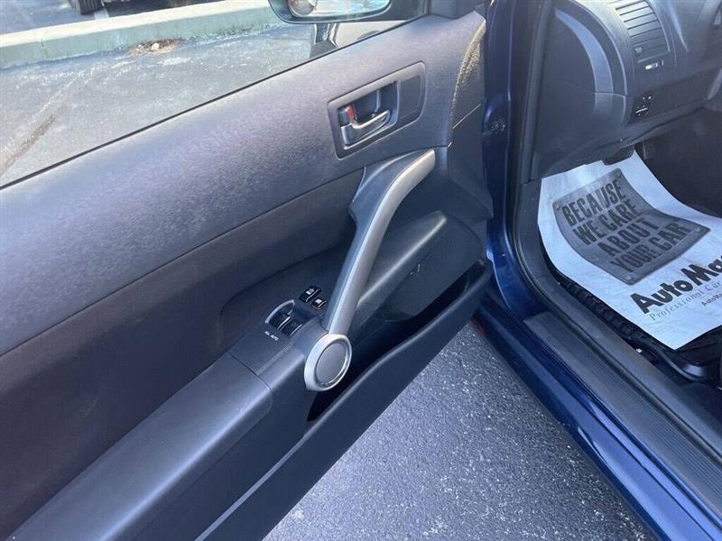 Scion tC Sports Coupe 4-Spd AT 2010