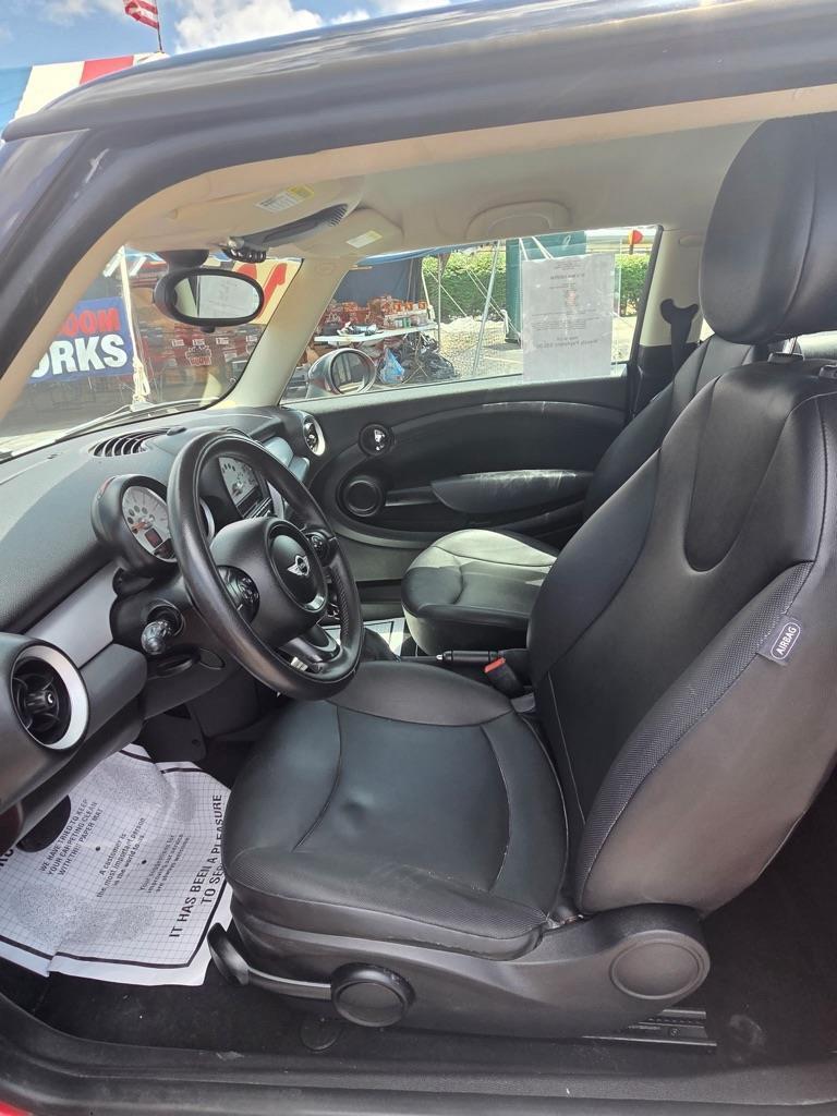 MINI Cooper  2012
