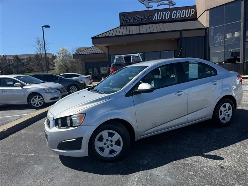 Chevrolet Sonic LS Auto Sedan 2016