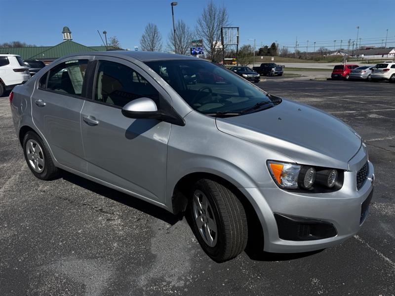 Chevrolet Sonic LS Auto Sedan 2016