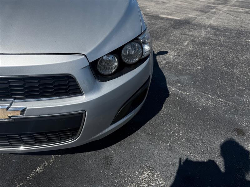 Chevrolet Sonic LS Auto Sedan 2016