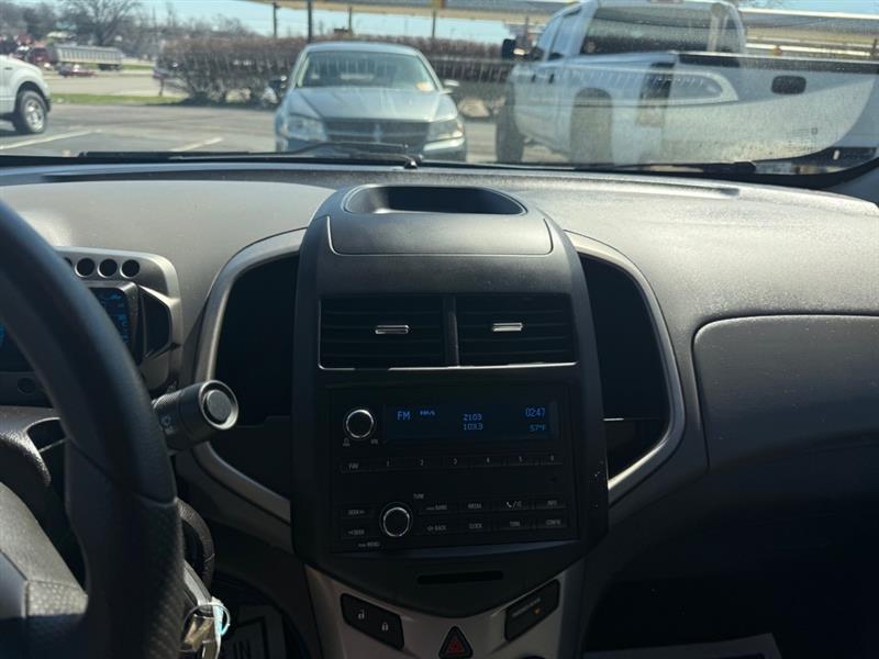 Chevrolet Sonic LS Auto Sedan 2016