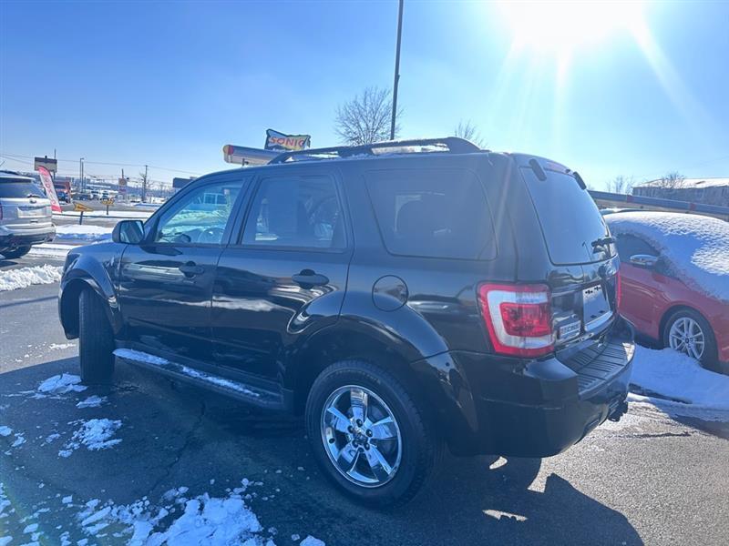 Ford Escape XLT FWD 2011