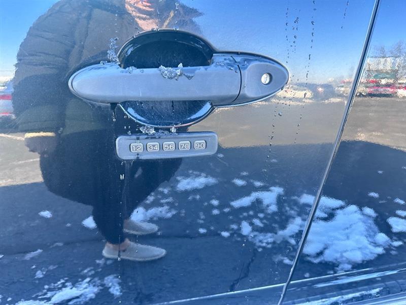 Ford Escape XLT FWD 2011