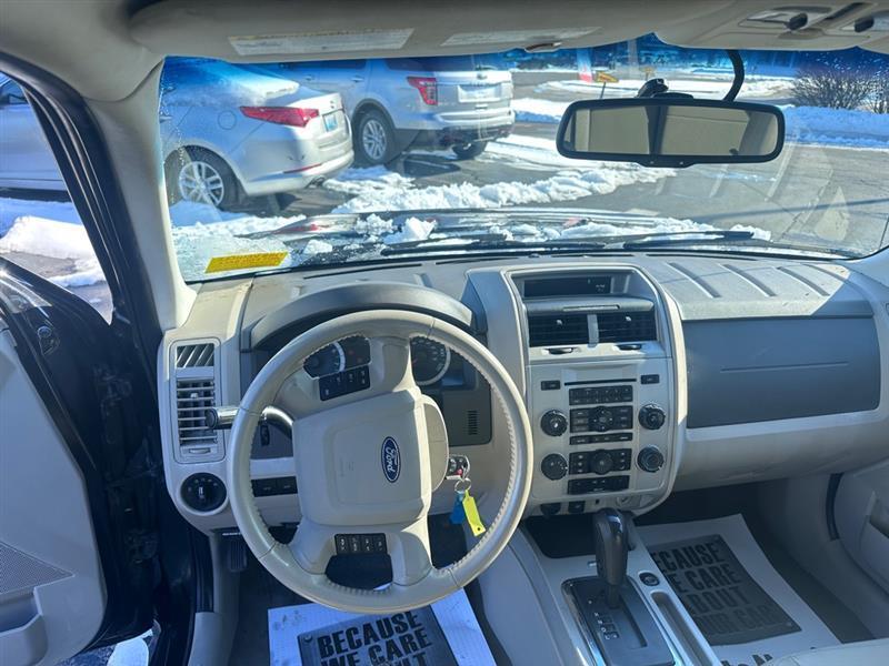 Ford Escape XLT FWD 2011