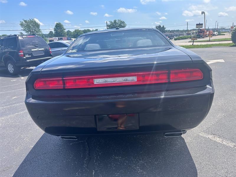 Dodge Challenger SXT 2012