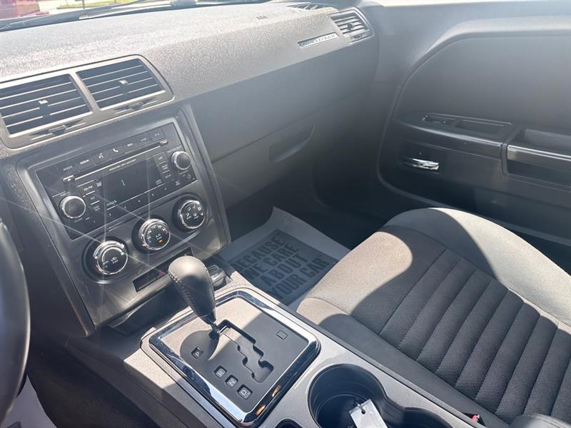 Dodge Challenger SXT 2012